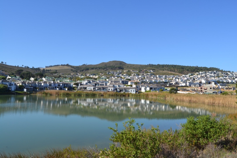 2 Bedroom Property for Sale in Mzuri Estate Western Cape